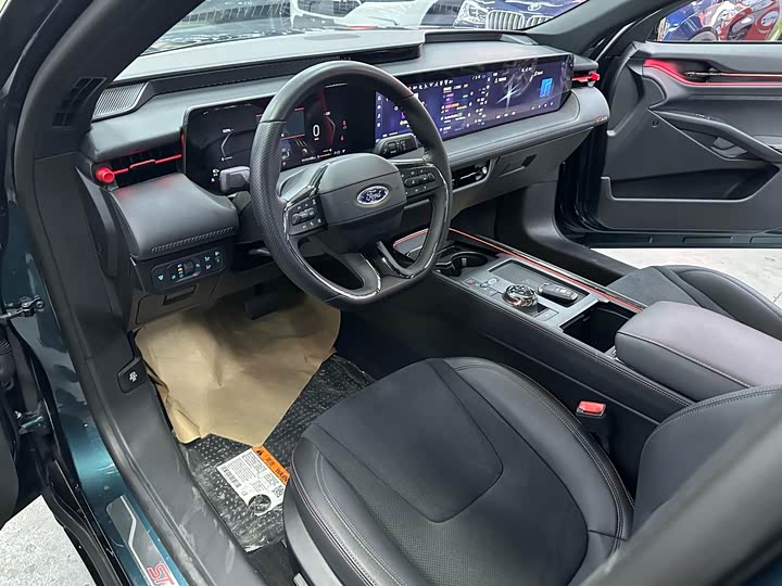 Фото 8 - Ford Mondeo