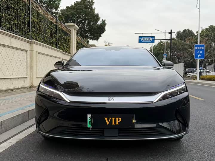 Фото 2 - BYD Han