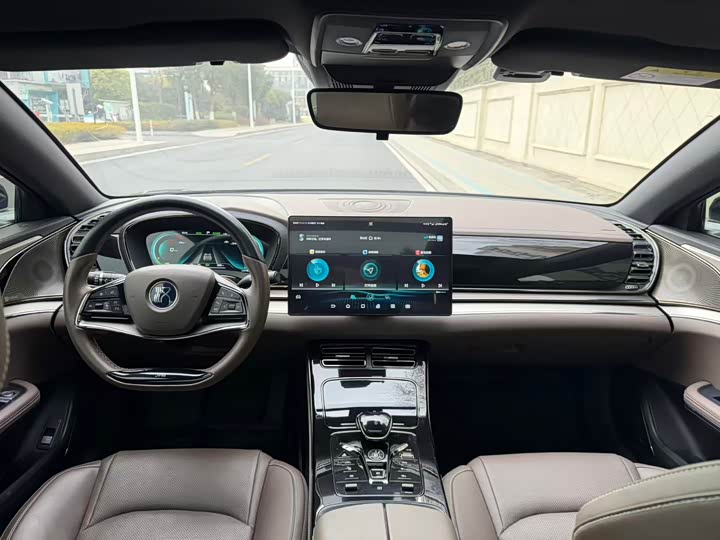 Фото 8 - BYD Han