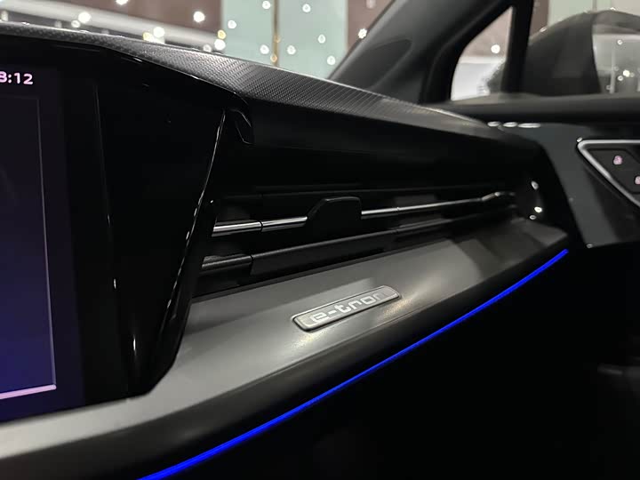 Фото 7 - Audi Q4 e-tron