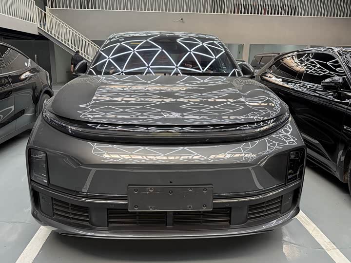 Фото 2 - LiXiang L7