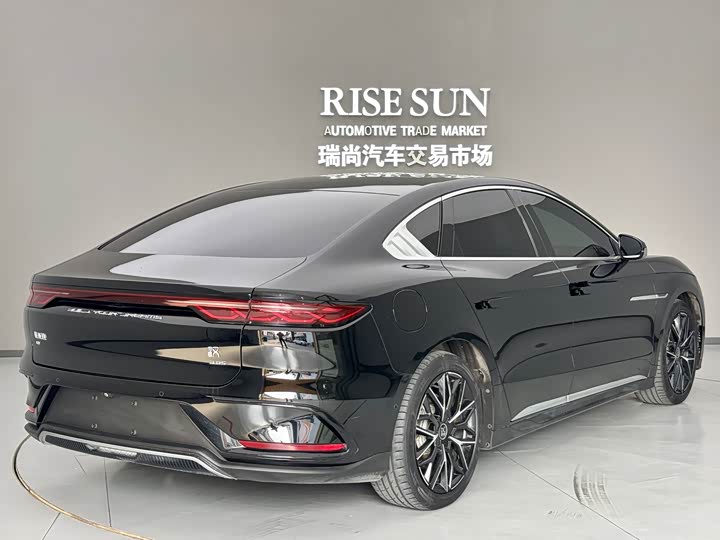 Фото 4 - BYD Han