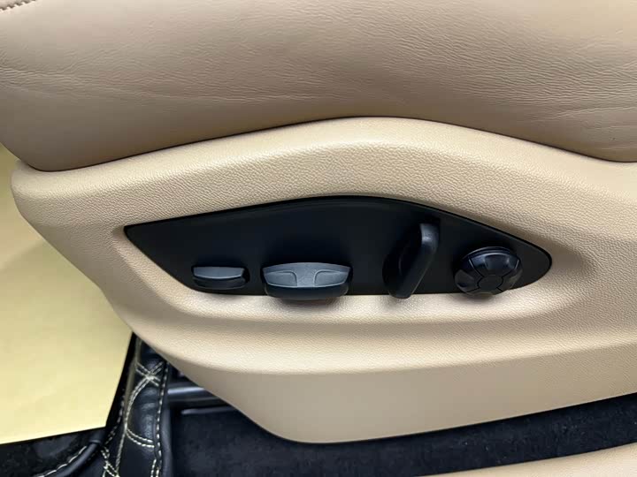 Фото 8 - Porsche Cayenne Hybrid