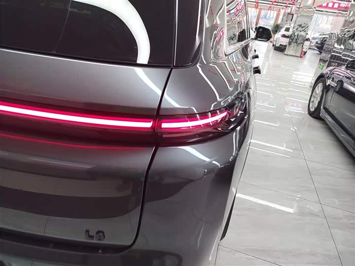 Фото 8 - LiXiang L8