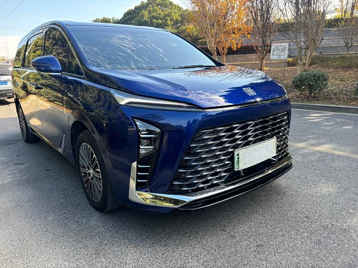 Фото 3 - Buick GL8 Hybrid