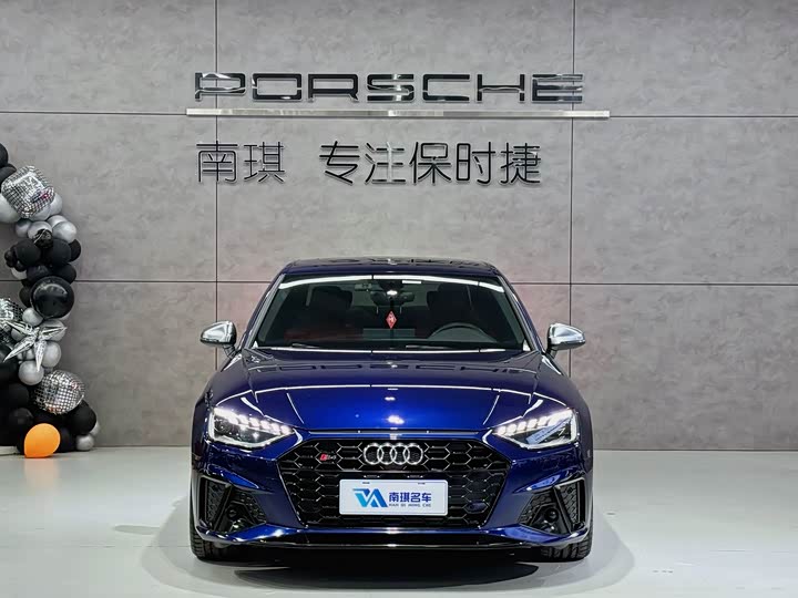 Фото 2 - Audi S4