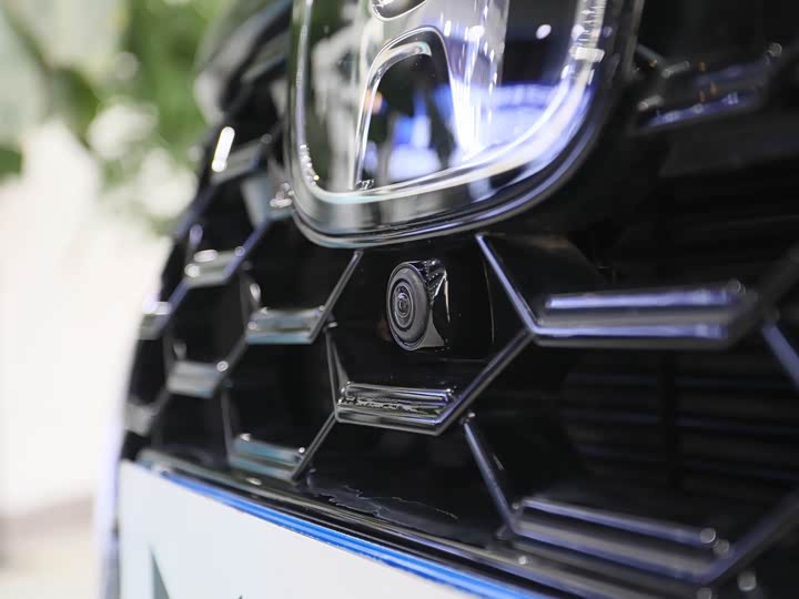 Фото 4 - Honda UR-V