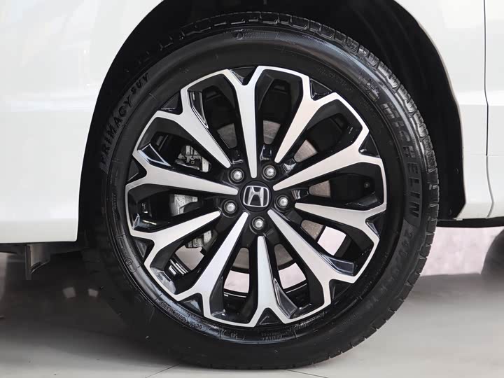 Фото 5 - Honda UR-V