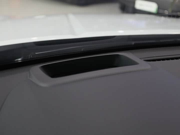 Фото 7 - Honda UR-V