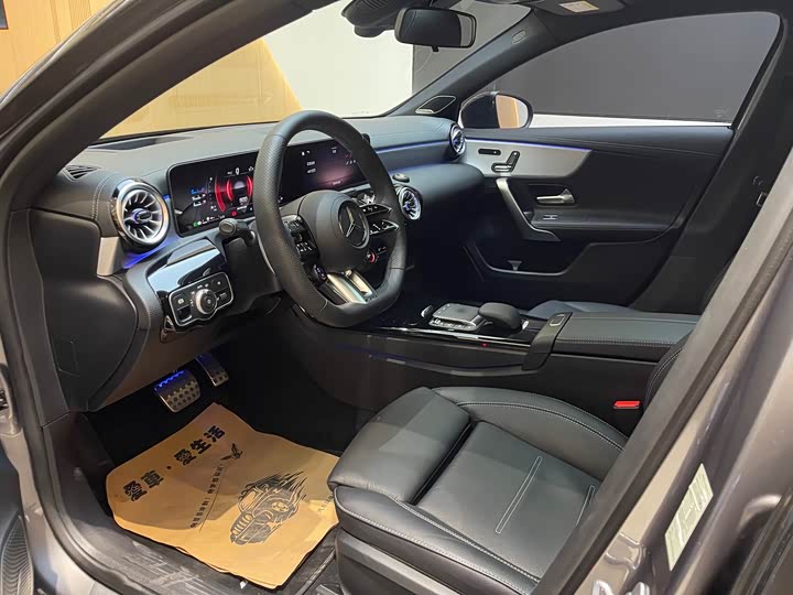 Фото 4 - Mercedes-Benz A-Class AMG