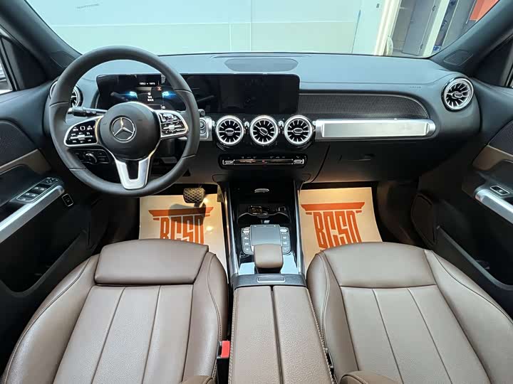 Фото 7 - Mercedes-Benz GLB-Class
