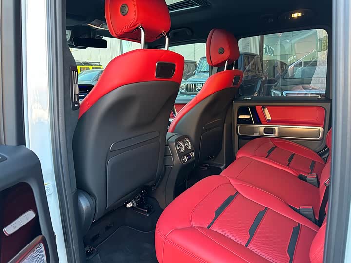 Фото 7 - Mercedes-Benz G-Class AMG