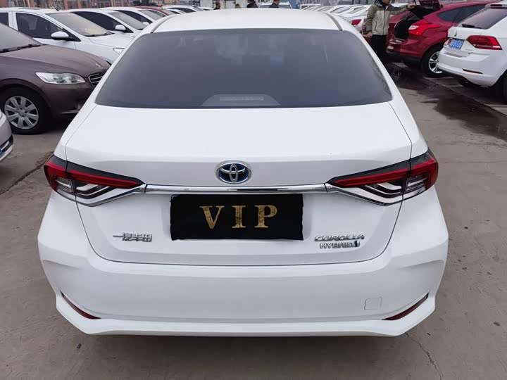 Фото 5 - Toyota Corolla