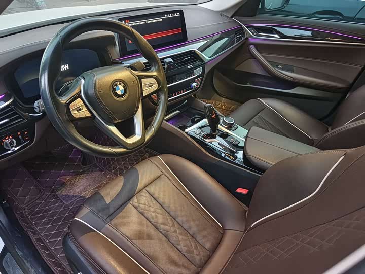 Фото 5 - BMW 5 Series