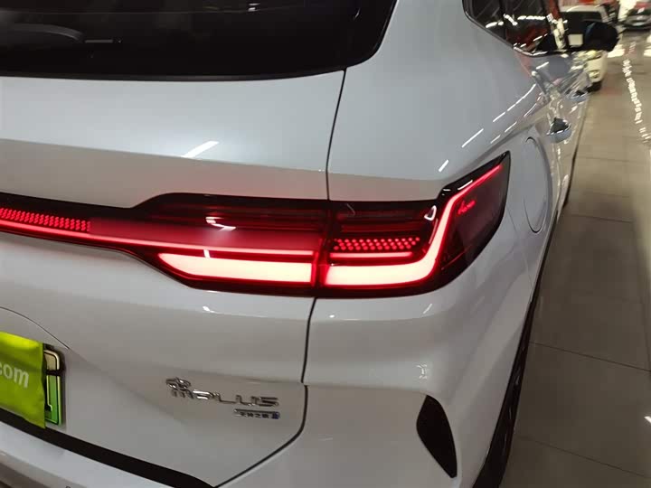 Фото 8 - BYD Song Plus Hybrid/EV