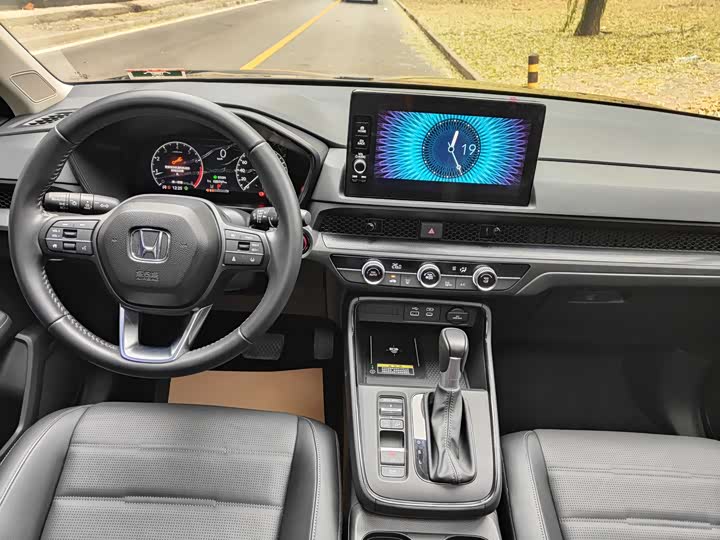 Фото 9 - Honda CR-V