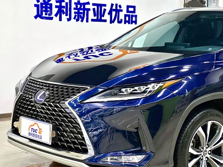 Фото 3 - Lexus RX