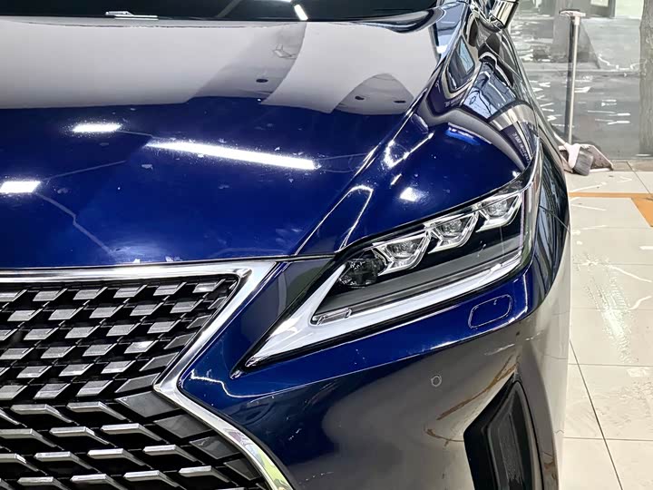 Фото 5 - Lexus RX