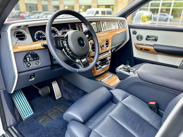 Фото 8 - Rolls-Royce Phantom