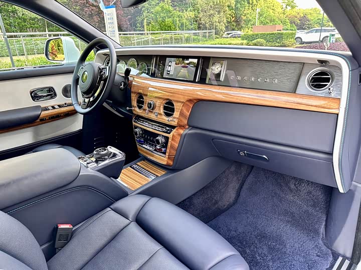 Фото 9 - Rolls-Royce Phantom