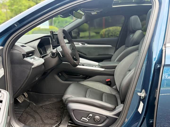 Фото 8 - Geely Preface