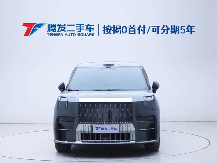 Фото 2 - Zeekr 009