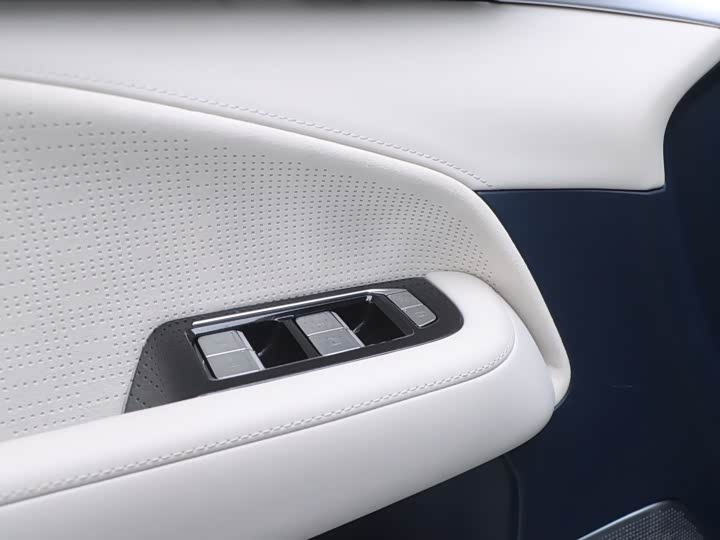 Фото 6 - Zeekr 009