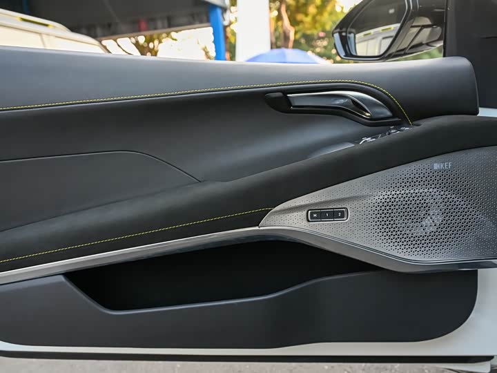 Фото 7 - Lotus Emira