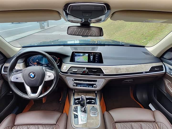 Фото 6 - BMW 7 Series