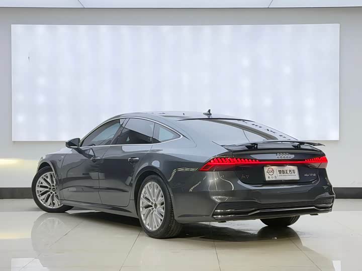Фото 4 - Audi A7