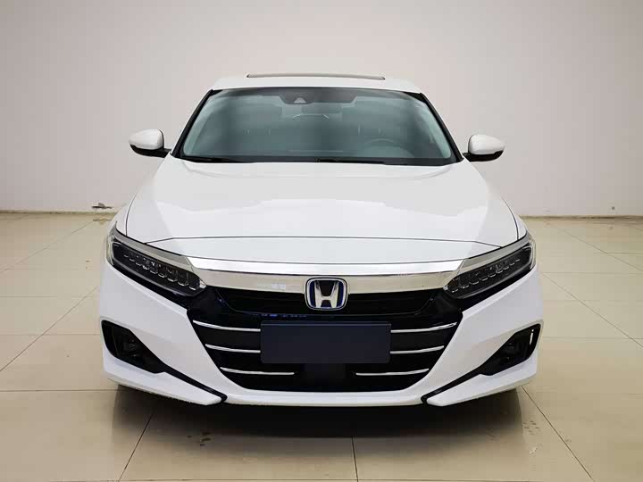 Фото 2 - Honda Accord