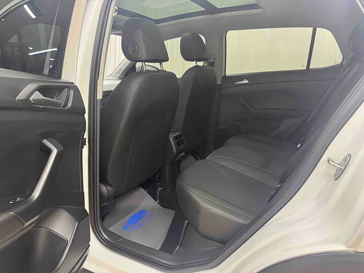 Фото 8 - Volkswagen Tacqua