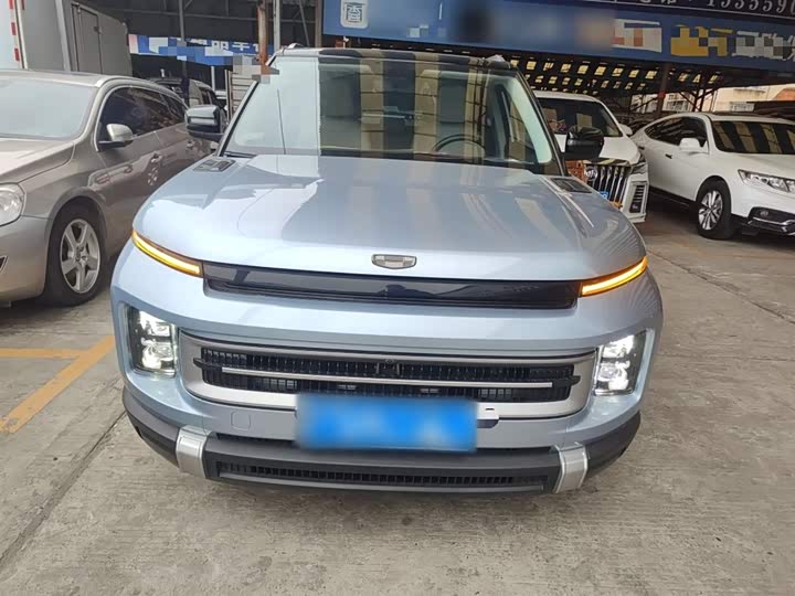 Фото 3 - Geely Icon