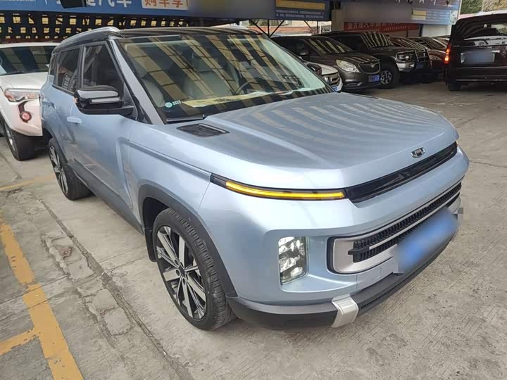 Фото 4 - Geely Icon