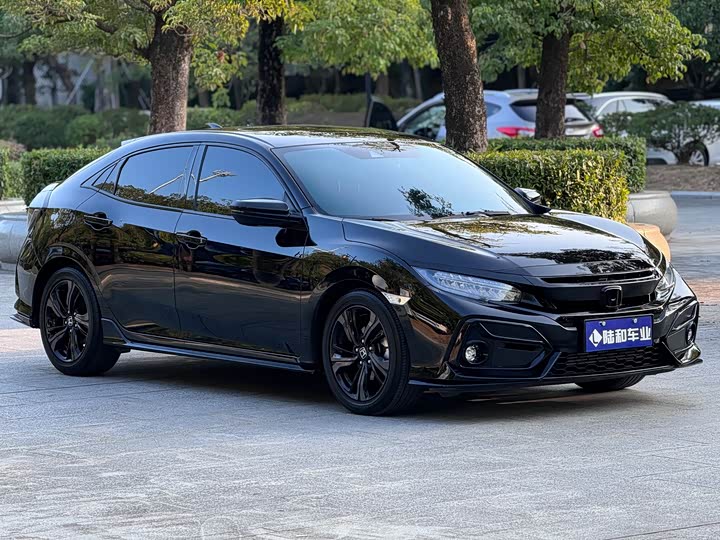 Фото 2 - Honda Civic
