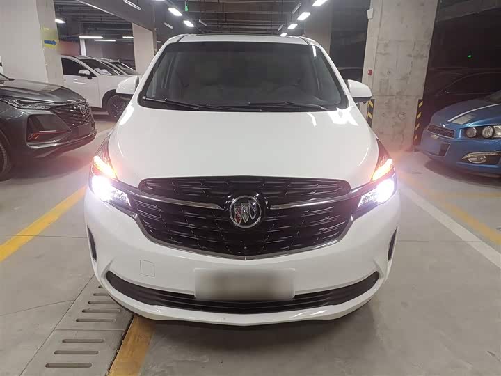 Фото 3 - Buick GL8 ES