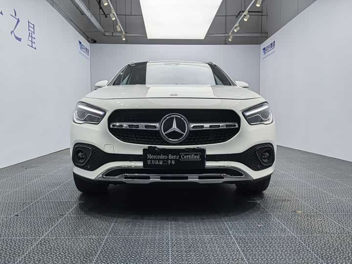 Фото 2 - Mercedes-Benz GLA-Class