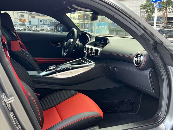 Фото 6 - Mercedes-Benz AMG GT