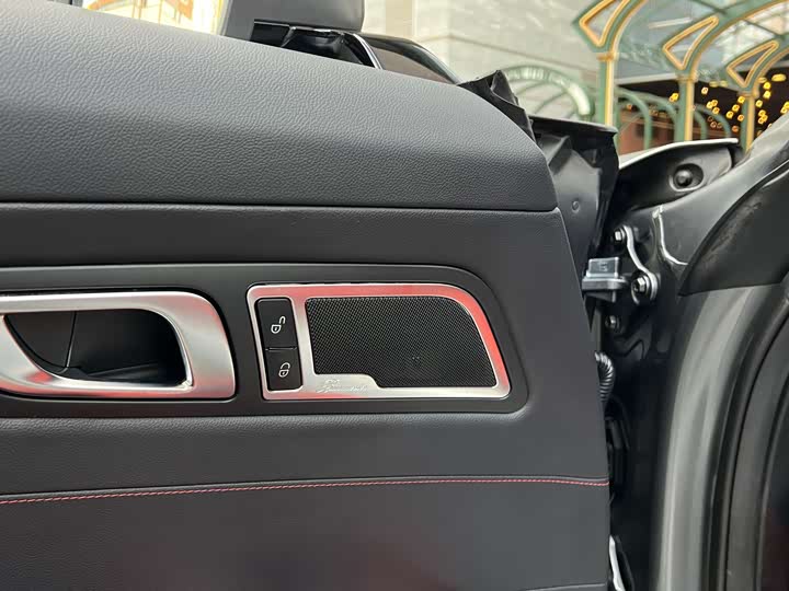 Фото 7 - Mercedes-Benz AMG GT