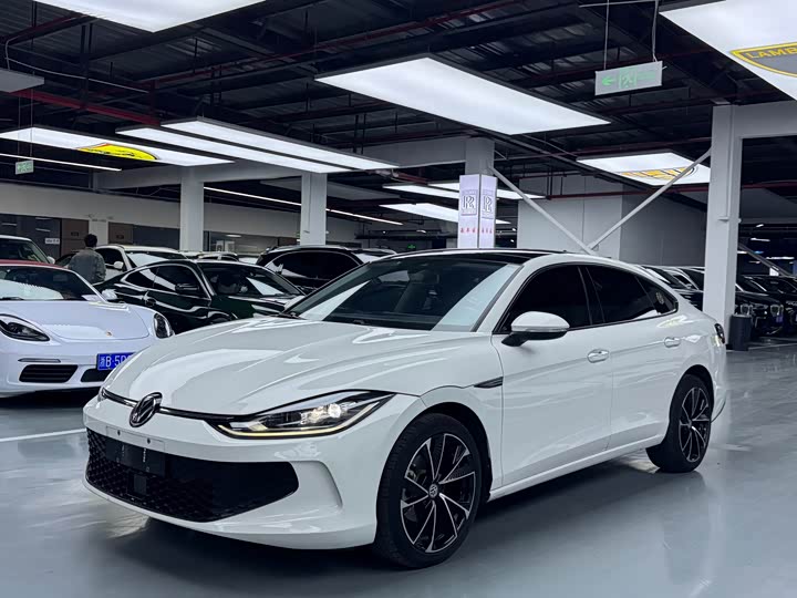 Фото 1 - Volkswagen Lamando L