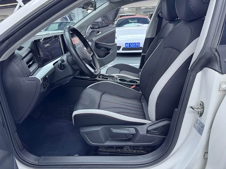 Фото 4 - Volkswagen Lamando L