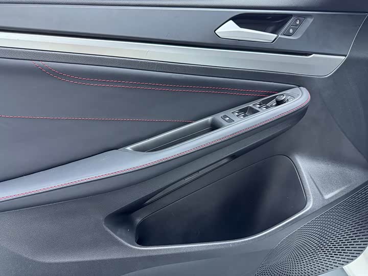 Фото 5 - Volkswagen Lamando L