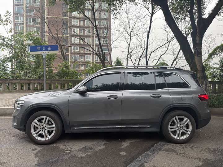 Фото 2 - Mercedes-Benz GLB-Class