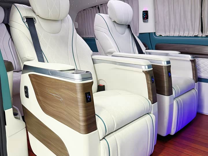 Фото 2 - Mercedes-Benz Vito