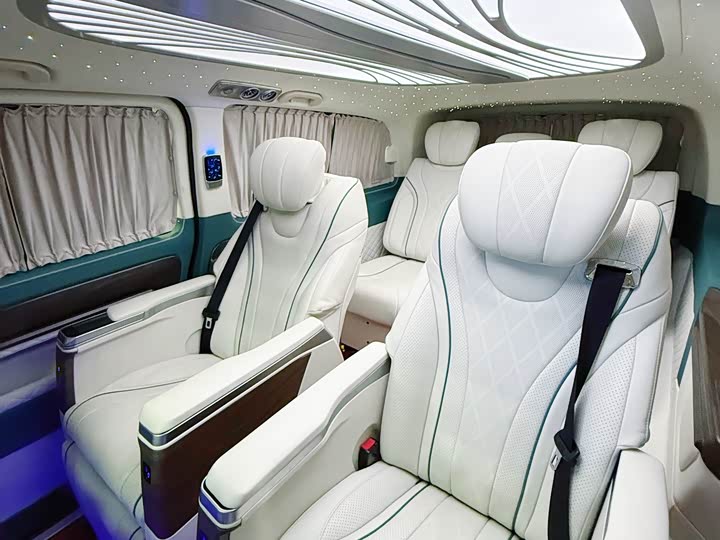 Фото 6 - Mercedes-Benz Vito