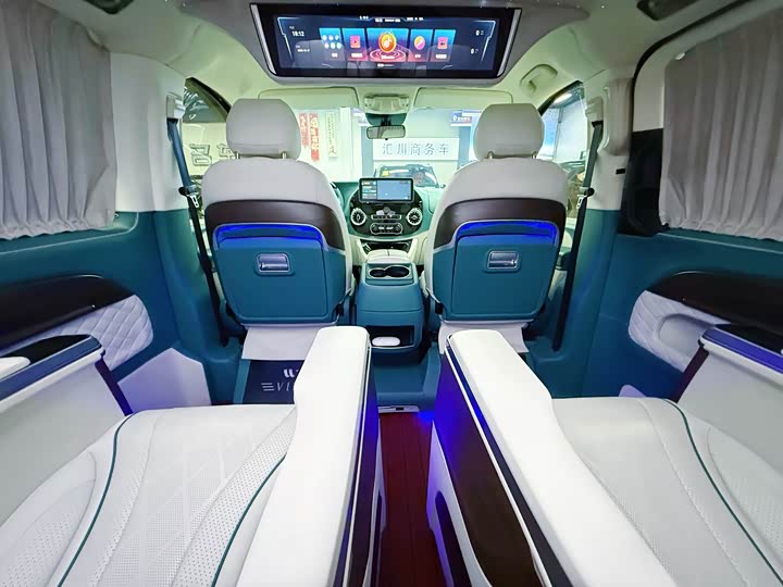 Фото 9 - Mercedes-Benz Vito