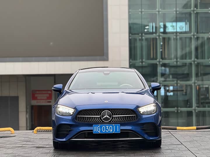 Фото 8 - Mercedes-Benz E-Class