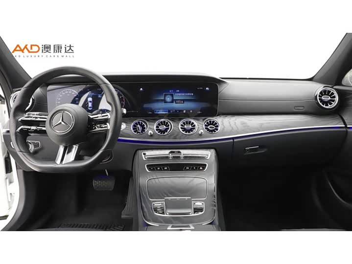 Фото 5 - Mercedes-Benz E-Class