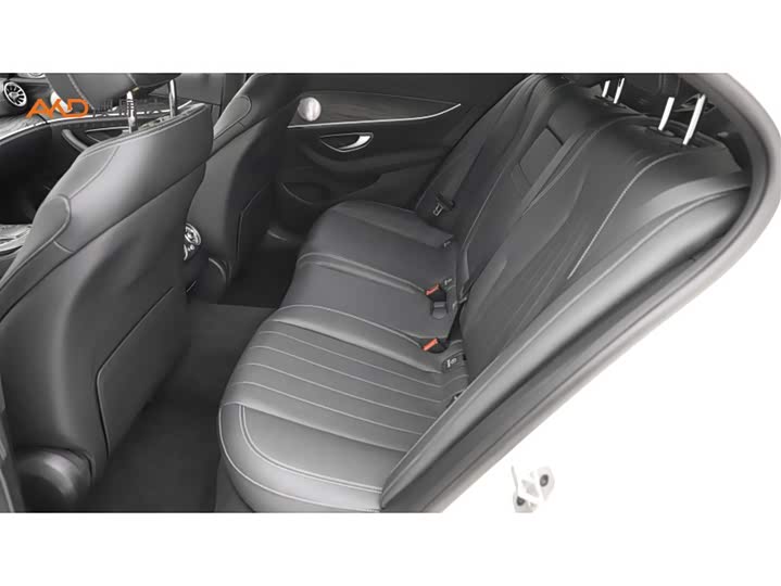 Фото 7 - Mercedes-Benz E-Class