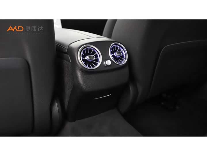 Фото 9 - Mercedes-Benz E-Class